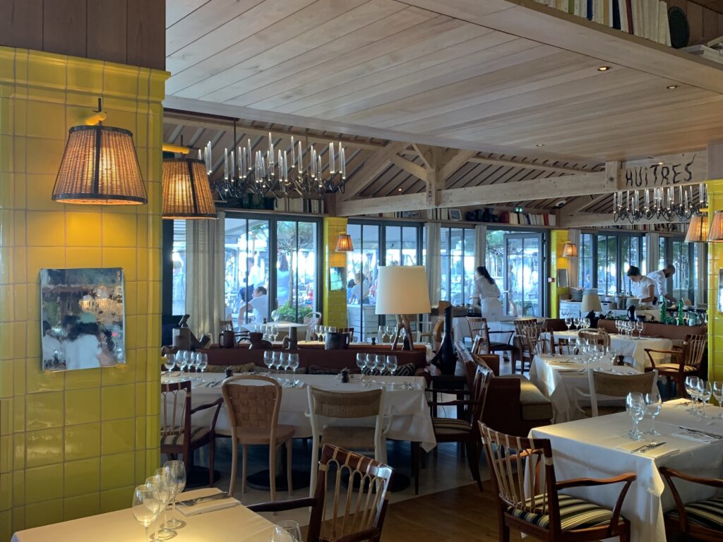 architecte d'intérieur arcachon, restaurant La co(o)rniche, la teste-de-buch, photo Charles-Eric Guerrier